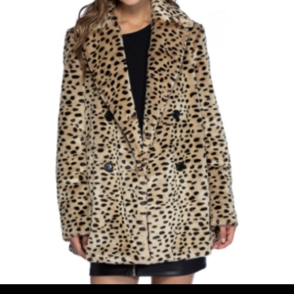 Avec Les Filles Leopard Fur Coat Large